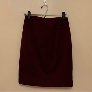 Business casual mid length stretch pencil skirt